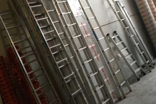 almacén escaleras de segunda mano de aluminio USADAS